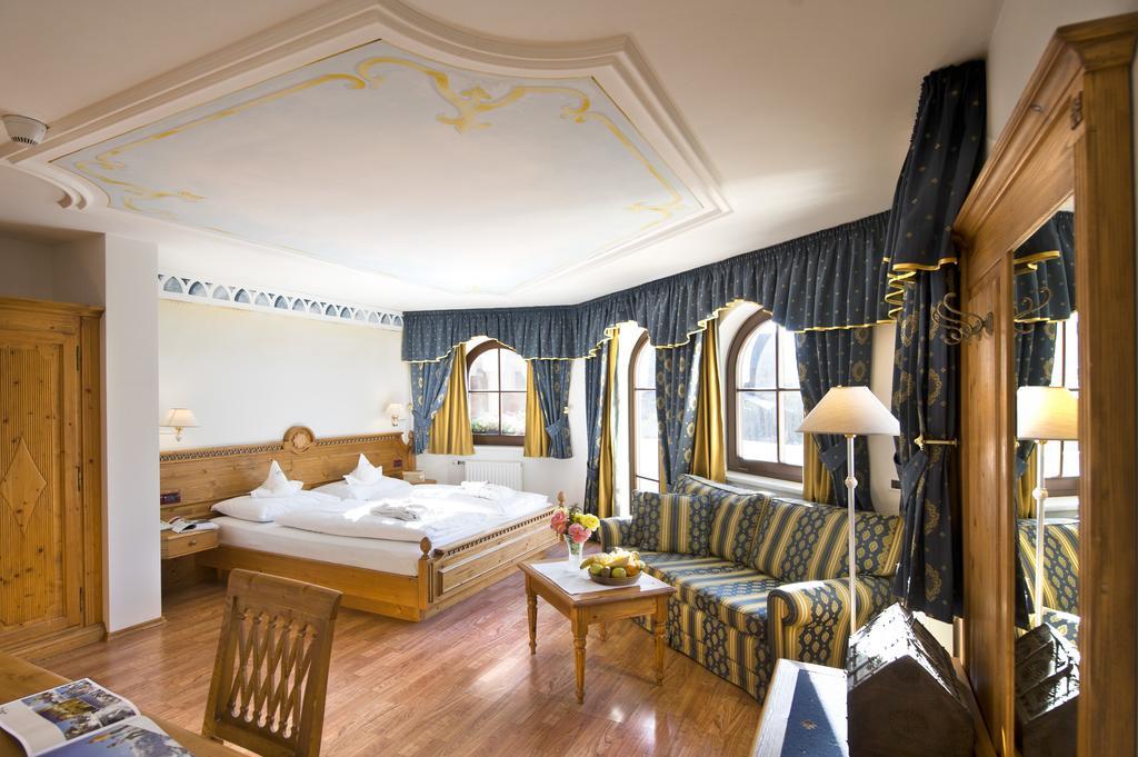 Hotel Ansitz Jakoberhof Ортизеи Экстерьер фото