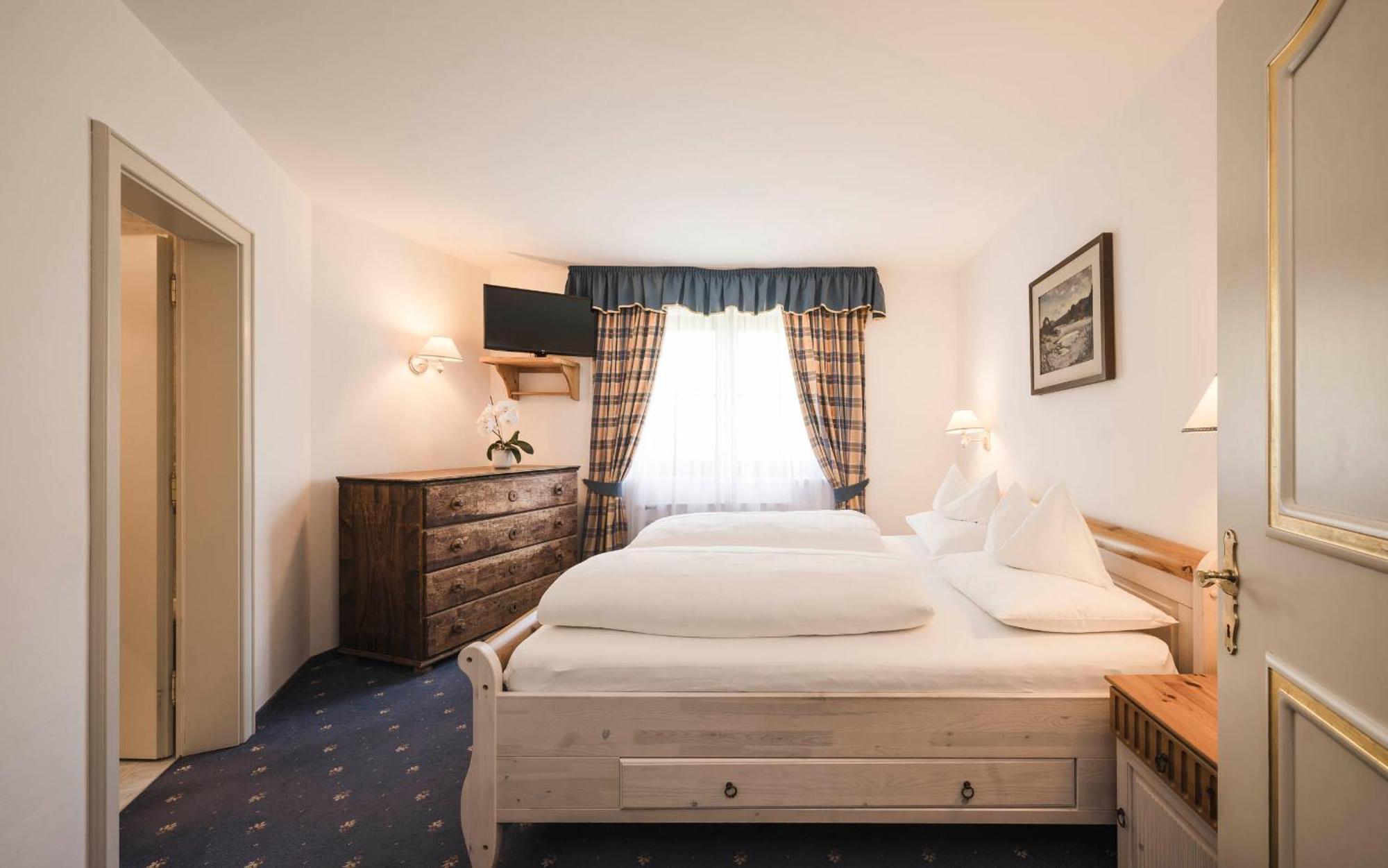 Hotel Ansitz Jakoberhof Ортизеи Экстерьер фото
