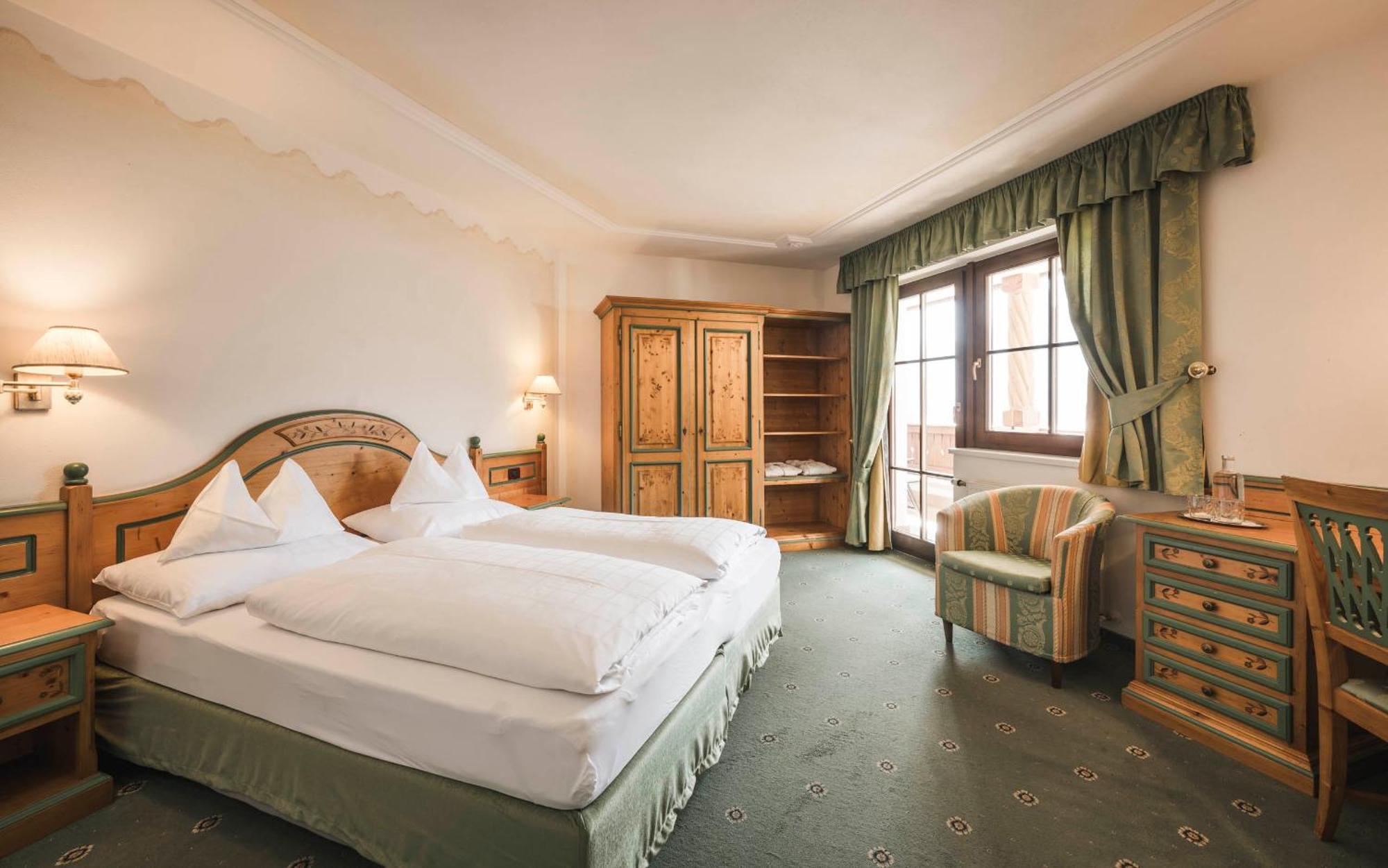Hotel Ansitz Jakoberhof Ортизеи Экстерьер фото