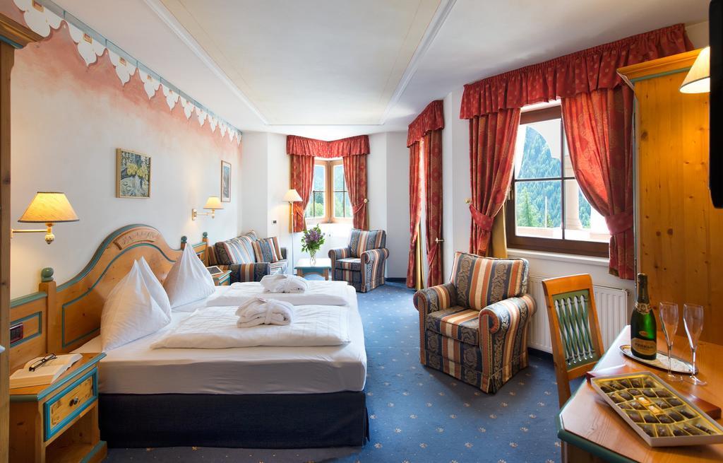 Hotel Ansitz Jakoberhof Ортизеи Экстерьер фото
